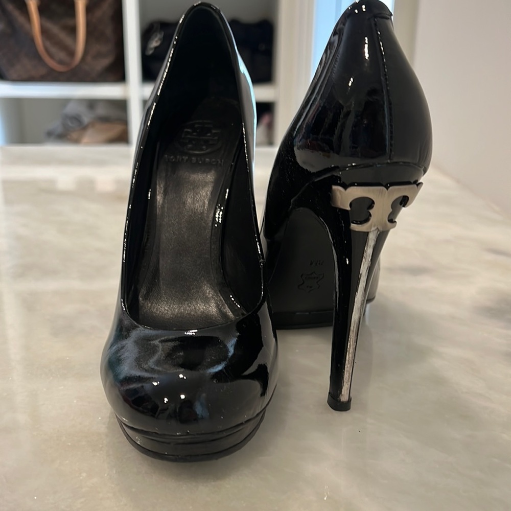 Tory Burch, size 8, pumps